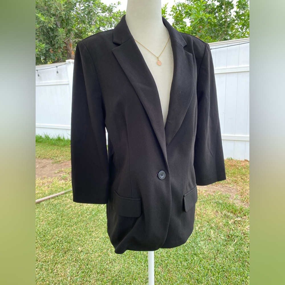 SAGHARBOR Black Women’s Blazer Size Medium